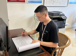 《榜樣在身邊》系列報(bào)道——工作標(biāo)兵 江一航、優(yōu)秀青年 李玉涵